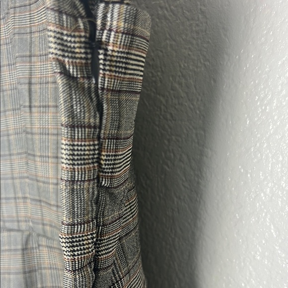 Plaid Sleeveless Dress - Picture 8 of 11